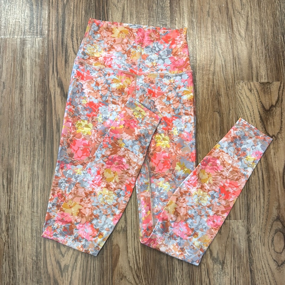 LIKE NEW!! Lululemon align leggings 28”- size 2 inflorescence multi pattern